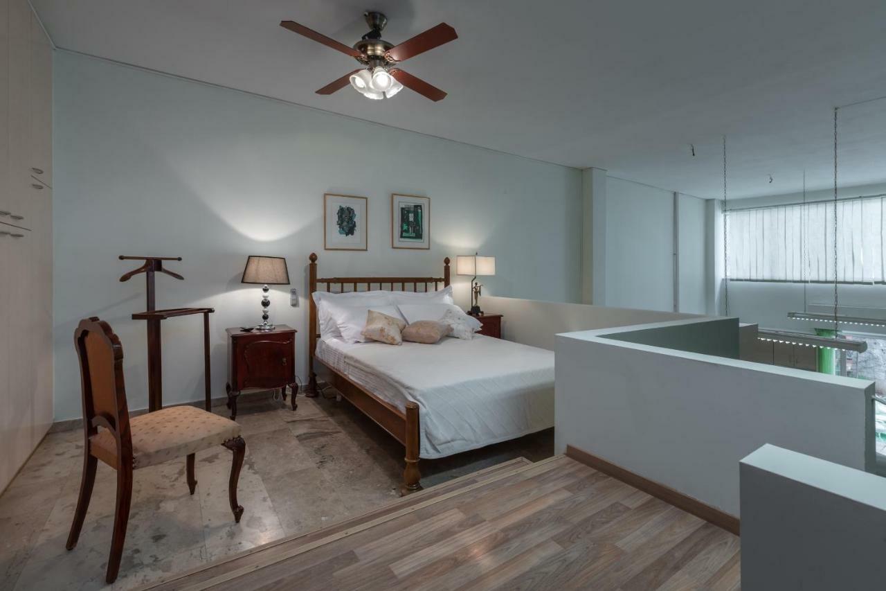 Acropolis Koukaki Loft Private Garden Apartment เอเธนส์ ภายนอก รูปภาพ