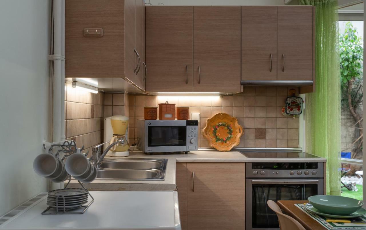 Acropolis Koukaki Loft Private Garden Apartment เอเธนส์ ภายนอก รูปภาพ