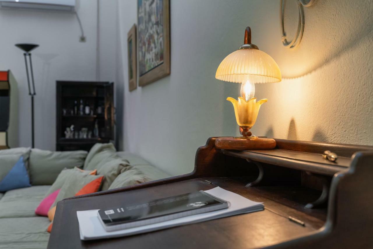 Acropolis Koukaki Loft Private Garden Apartment เอเธนส์ ภายนอก รูปภาพ