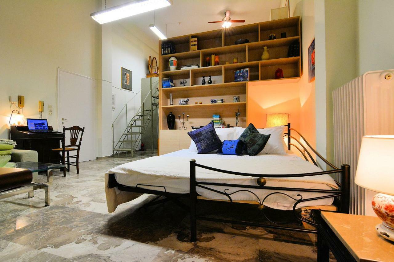 Acropolis Koukaki Loft Private Garden Apartment เอเธนส์ ภายนอก รูปภาพ