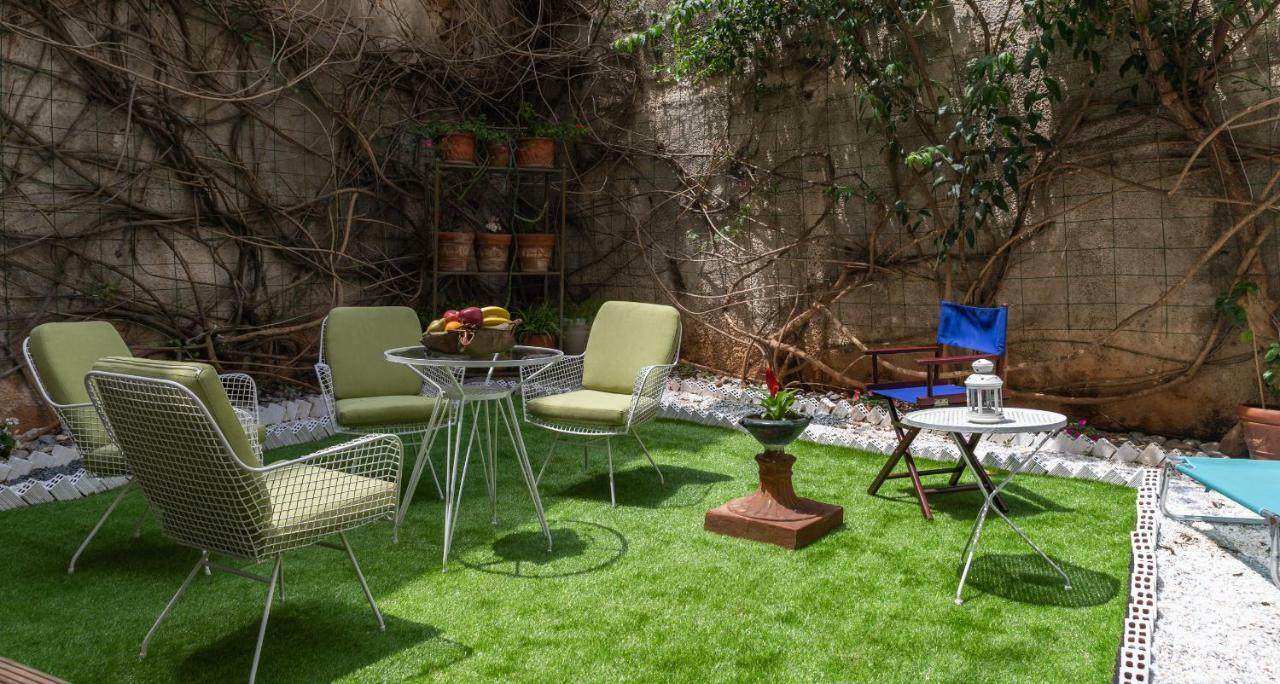 Acropolis Koukaki Loft Private Garden Apartment เอเธนส์ ภายนอก รูปภาพ